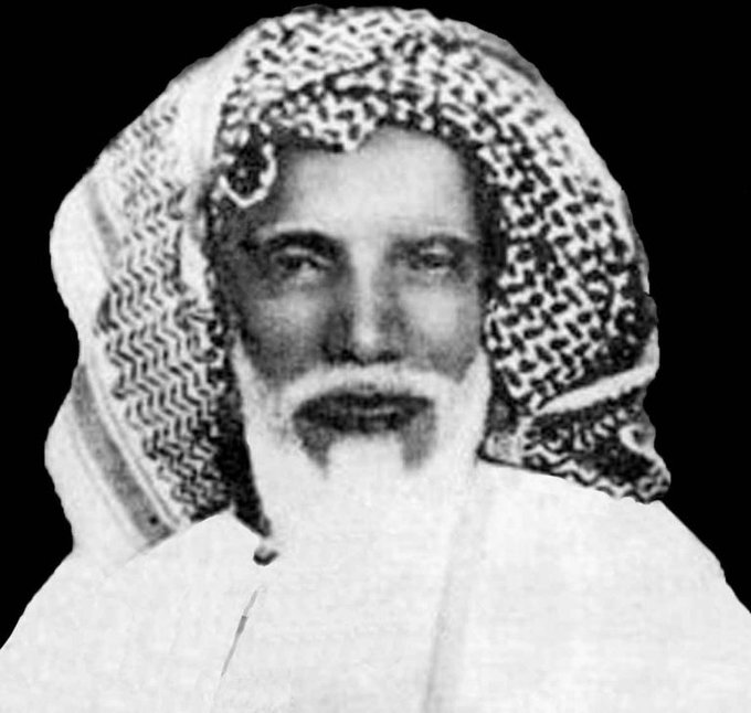 ALfalehaaa's tweet photo. عَيّنت رئاسة المعاهد العلمية عام 1373هـ (1953) الشيخَ ابن سعدي - رحمه الله - مشرفاً على المعهد العلمي بمدينة عُنيزة براتب شهري قدره ألف ريال، ولكنّه - رحمه الله - أرسل إلى الرئاسة حينها أنّه على استعداد للإشراف على المعهد احتسابًا دون راتب، وقَبِلت الرئاسة وشكَرَتْ له هذا الصنيع الذي لا يصدر إلا مِن عَالِم زاهد مُحتسب يبتغي وجه الله.