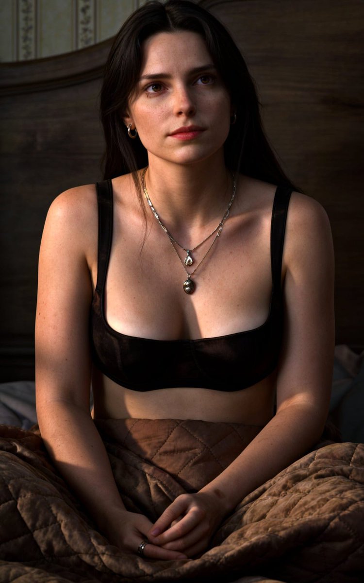 ghosttwts_'s tweet photo. Inde Navarrette serving looks with that expression. 🔥 https://t.co/HHD0mE1siw