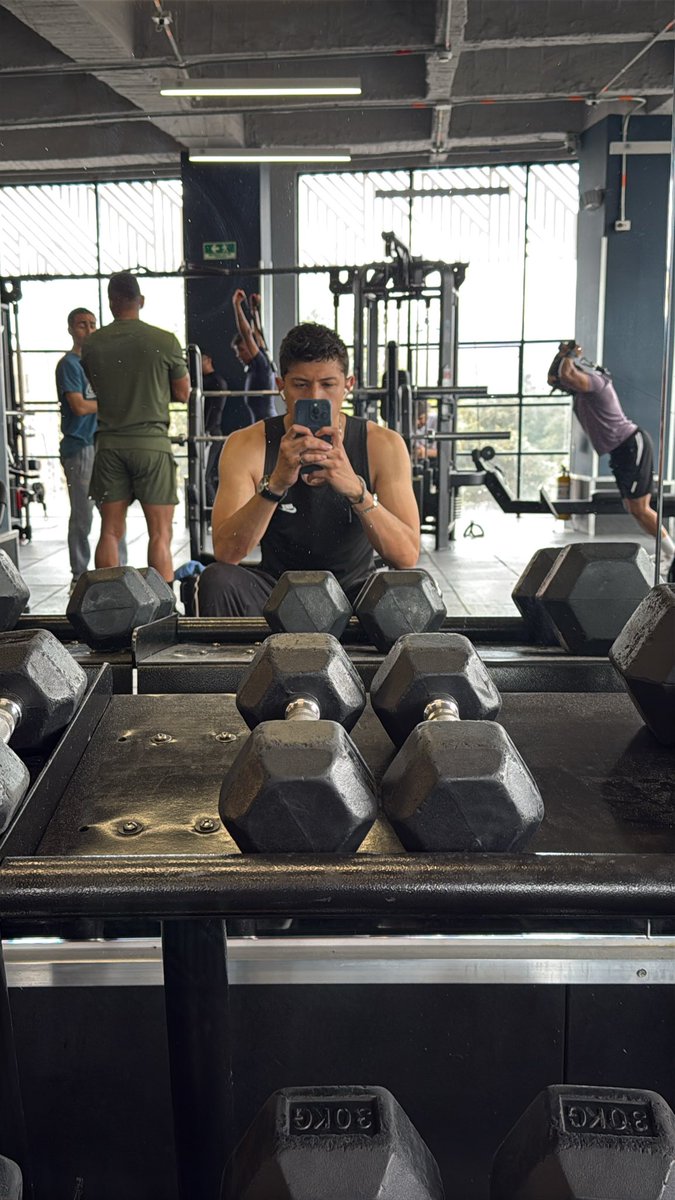 DorianMistery's tweet photo. Algo de gym https://t.co/GMpDoywWY9