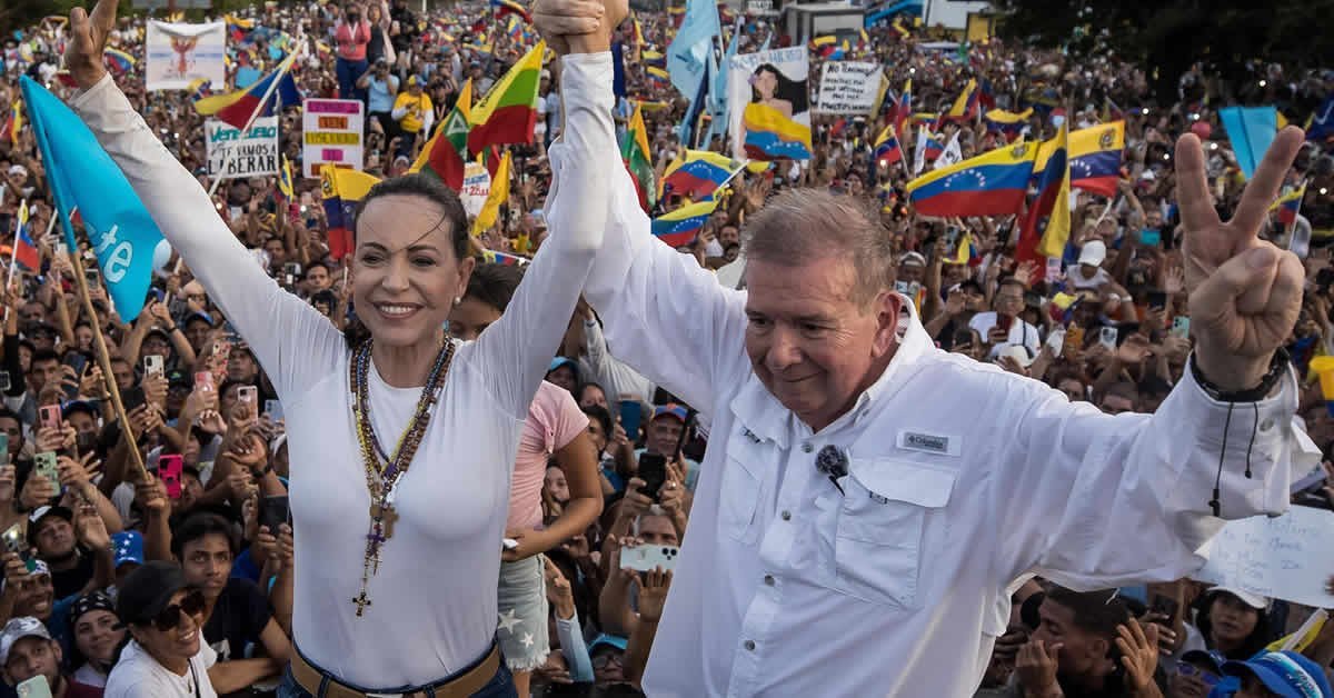 AlvarodLamadrid's tweet photo. El 28 de Julio de 2024 la dignidad de los venezolanos derrotó al régimen. El pueblo habló y marcó el camino. Ese mandato debe ser reivindicado; por cada mártir muerto, por cada preso, por cada familia separada y cada lágrima. Los tiranos deben ir a la cárcel. ¡Prohibido olvidar!! https://t.co/3Lu3oyDmSQ