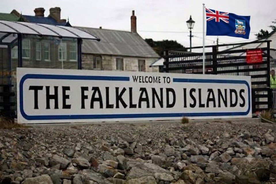 ruloo117's tweet photo. @_MagaliDelgado Jajajaja INGLÉS ?? Sii en las Falkland se habla inglés https://t.co/cKQbRa6Fo0