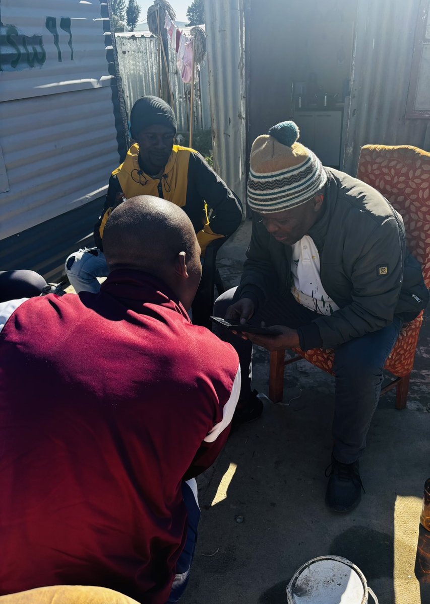 MondliGungubel_'s tweet photo. Today, I had the opportunity of interacting with first time voters in Ward 101, Kraaifontein.
This election is about more than removing a government that serves the few. Itโs about restoring the dignity of the people of the Western Cape.
#ANCAtWork
#RegisterToVoteANC https://t.co/YXaGYwZhxe