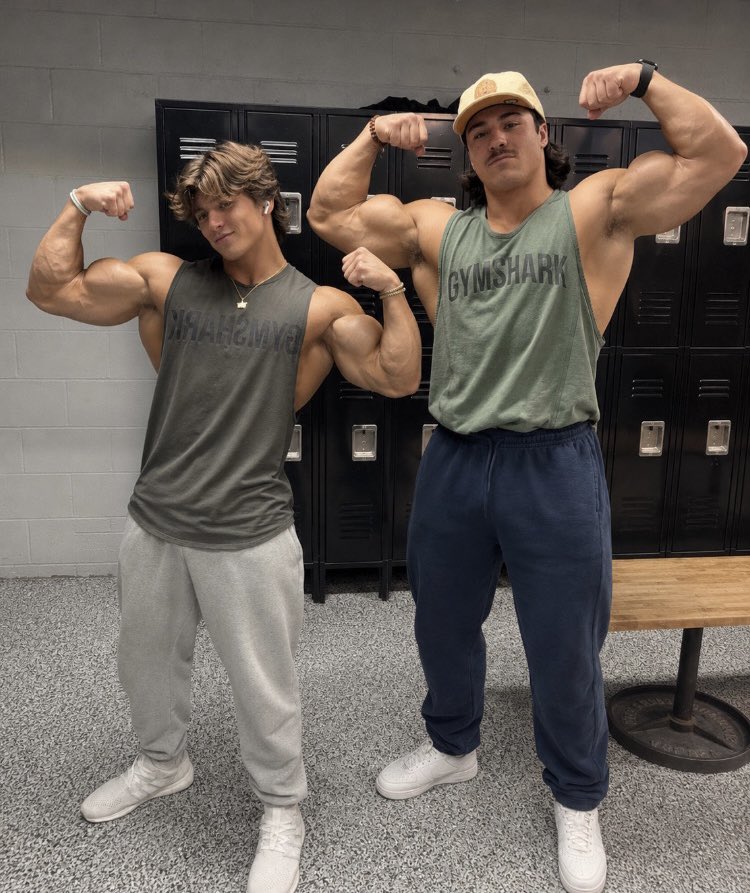 Alpha_Mattz's tweet photo. We’re gonna play out your deepest fantasies and make you our slave 😈 dms open now losers #master #alphamuscle #muscle #abs #biceps #armpits #smellypits #feetfetısh #alphaworship #collegejocks https://t.co/rs4Yt4tcY4