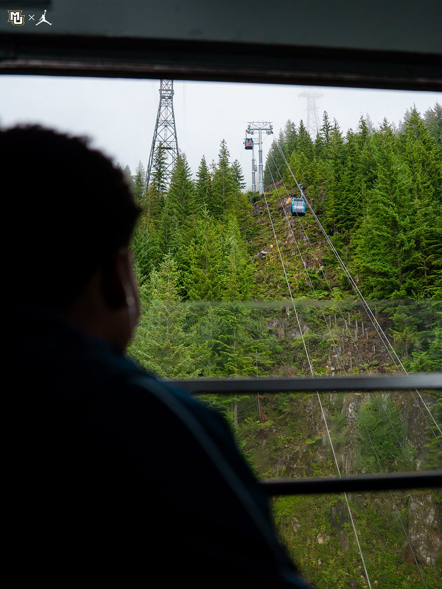 MarquetteMBB's tweet photo. The Vancouver venture starts here. 🇨🇦🚠🐻

#MUBB | #WeAreMarquette https://t.co/43McdLdSzJ