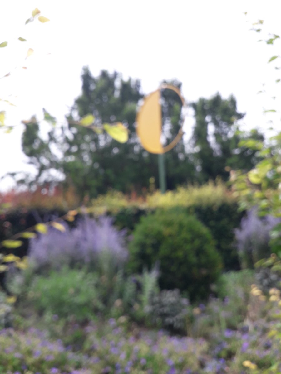 BeaCherryPellat's tweet photo. Installation Daniel Buren à voir au @MuseeGiverny https://t.co/wGfaRqqxrH