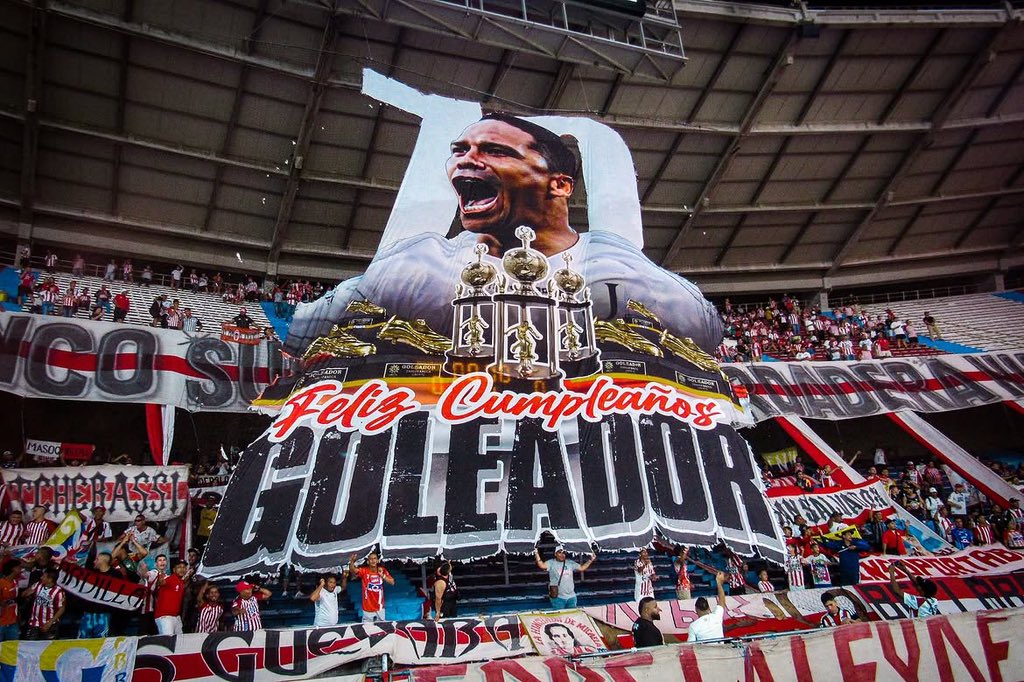 photometro_'s tweet photo. ÍDOLO ETERNO 7️⃣0️⃣ https://t.co/cM5OPHuVMg