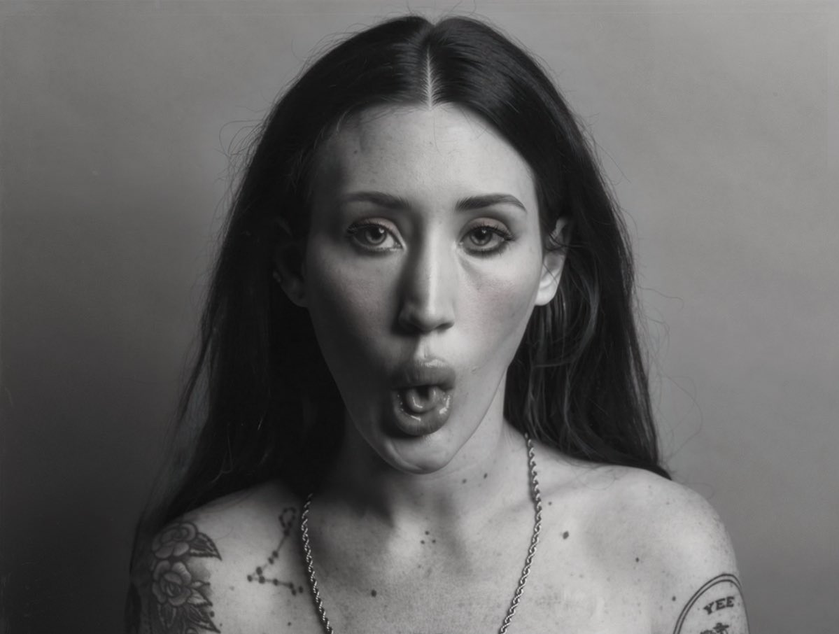 jamesjessemiss's tweet photo. @drinkEchelon STOKED on the goth girl spit restock 🤙🏻

Who wants to shoot a vid of me spitting it from my mouth into a daddy’s mouth? Maybe pass it back and forth.. 

And more importantly, who wants to be the daddy in question? 

#gothgirlspit https://t.co/w5JYcNfVBO