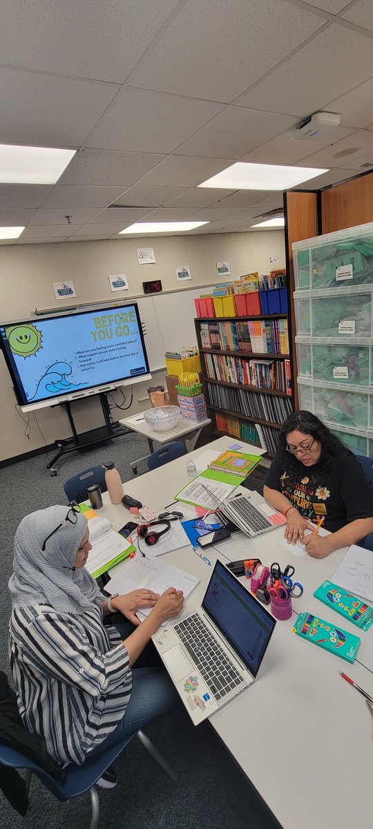 MrsE_Math_Queen's tweet photo. Thank you to the K-5 math teachers for taking time out of their summer to get a jump start on the new school year. You all have my bucket over flowing. I'm super excited to grow even further with you! @TWE_Texans #ICImpactFBISD https://t.co/kwB65BVs2Y
