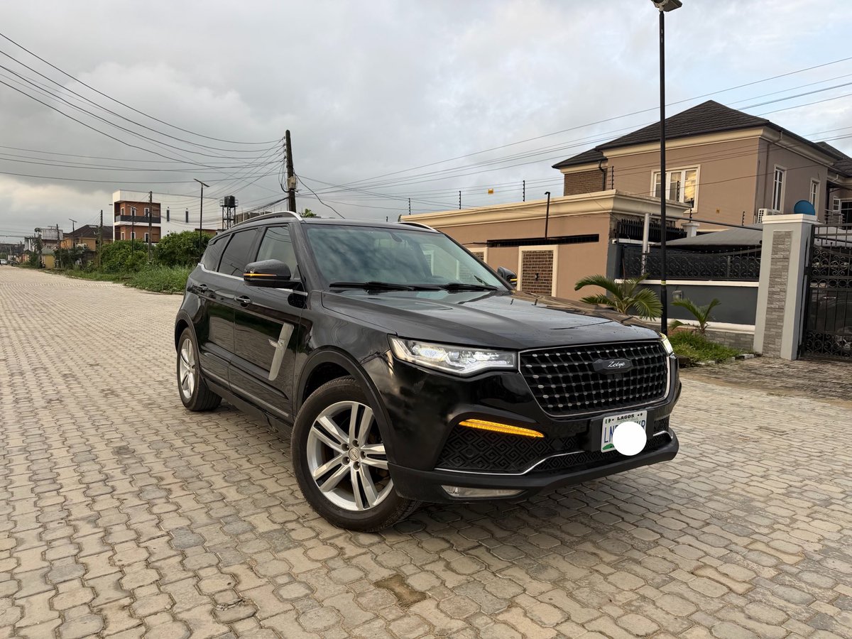 XcessCars's tweet photo. Since my oga @bossolamilekan1 challenged us to crash the market with Chinese cars if we could.. I want to start with car rental 

I have this Chinese luxury car for booking: 

145k per day not 12hrs like others do

Within Lagos 
09128194767 https://t.co/rN6LQrZcw5