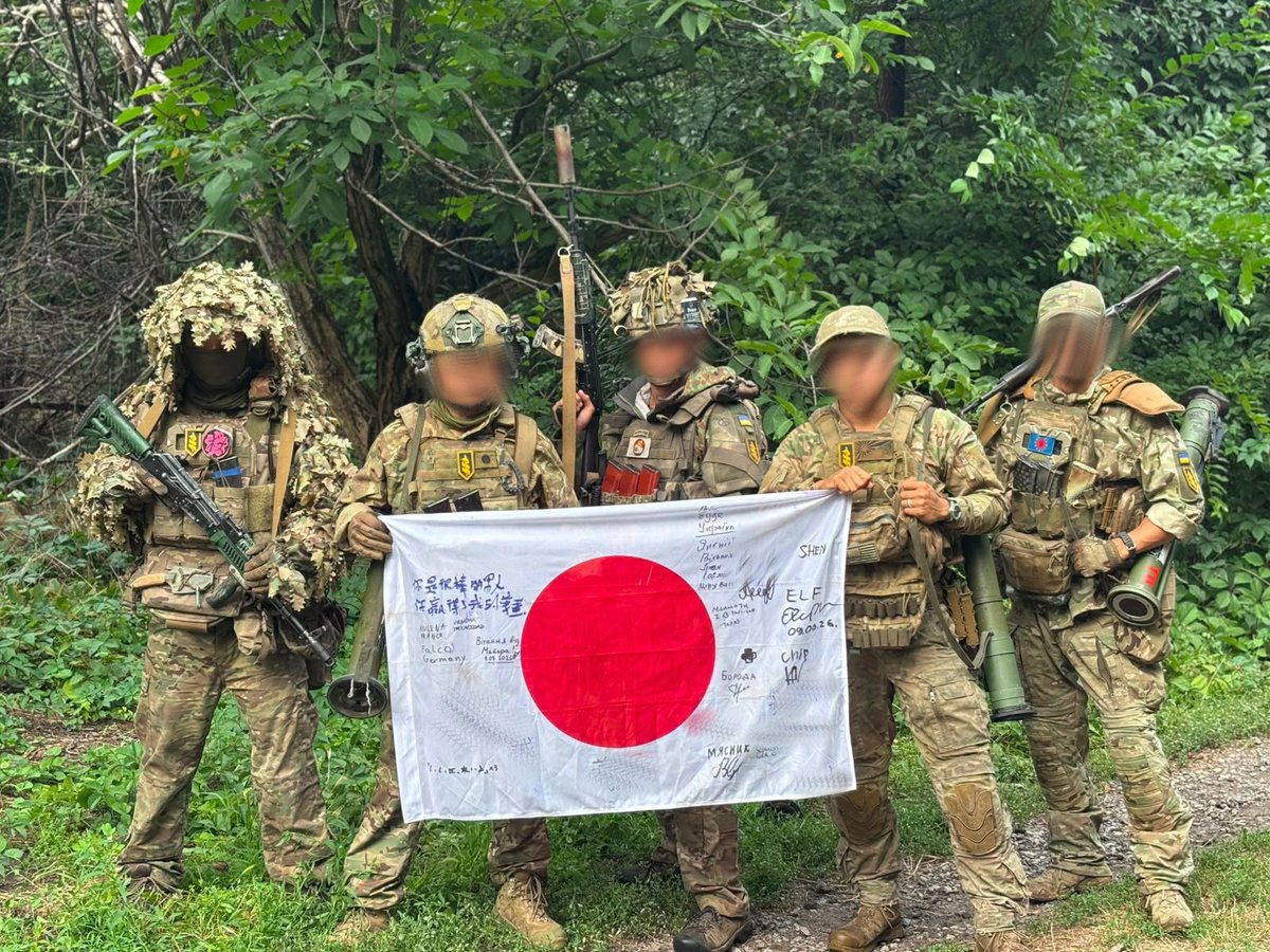 AVC_Ukraine's tweet photo. 「大規模侵攻の発端よりも前から、日本はウクライナの側に立ち続けてきました。今、アジア義勇軍は、自由と正義のために戦いたいと願う日本人ボランティアにその場を設けています。
From even before the full-scale invasion, Japan has stood by Ukraine, now, Asian Volunteer Corps is providing a platform for Japanese volunteers to fight for freedom and justice.

Join The Fight/戦いに参加しよう:
https://t.co/hdZwTovuyH