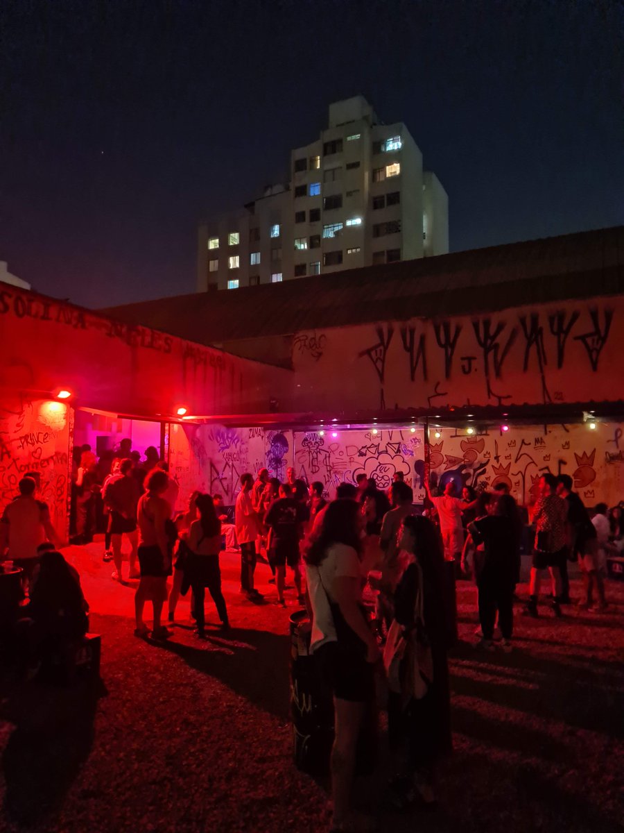 RafaelWingnux's tweet photo. Saudades do melhor bar que São Paulo já teve. https://t.co/Z8pjxOQmww
