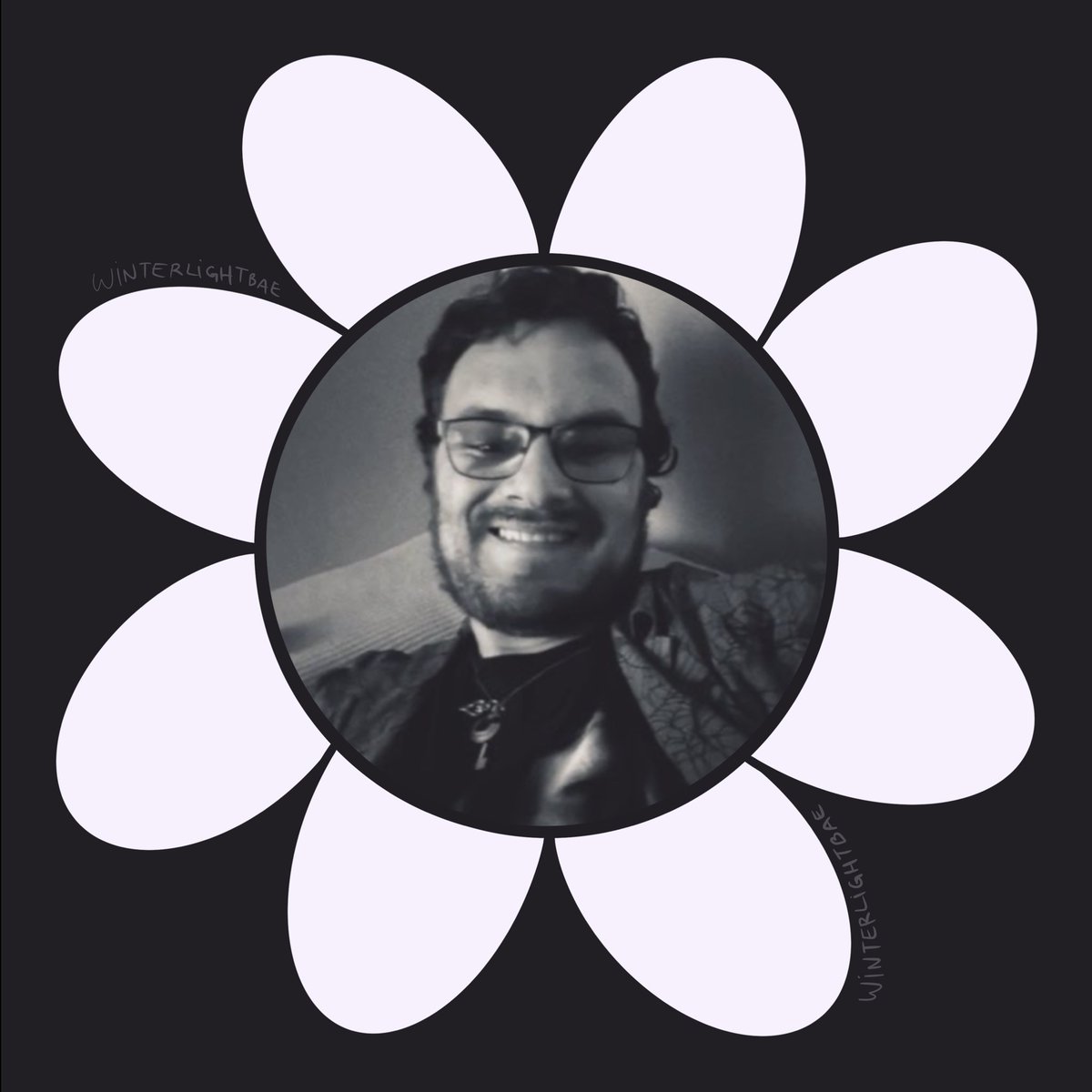 GleeRoby's tweet photo. @literalyariana please for the petal release I’d love to have my picture in the project. 😊 https://t.co/IZkJwB2oqx