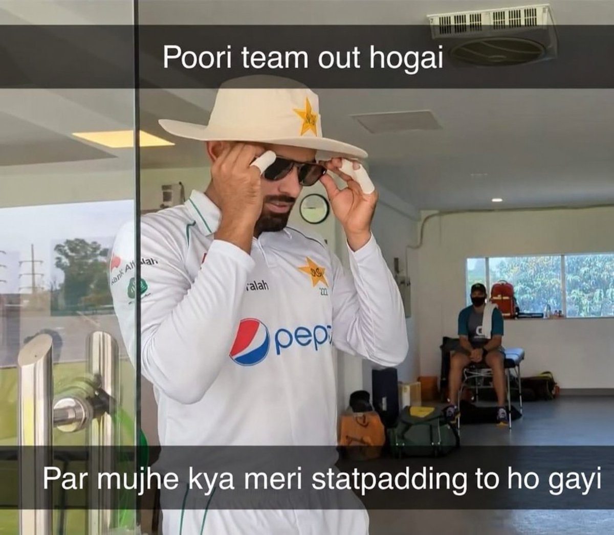 michaelscottfc's tweet photo. Scored a century in warm up game but failed when it mattered in first inns despite Shan Masood playing a quality knock and putting Pakistan in a strong position to take the lead. Now again scoring useless runs when Pakistan has no chance of winning and there's no pressure on him. https://t.co/t7ZuByTSkD