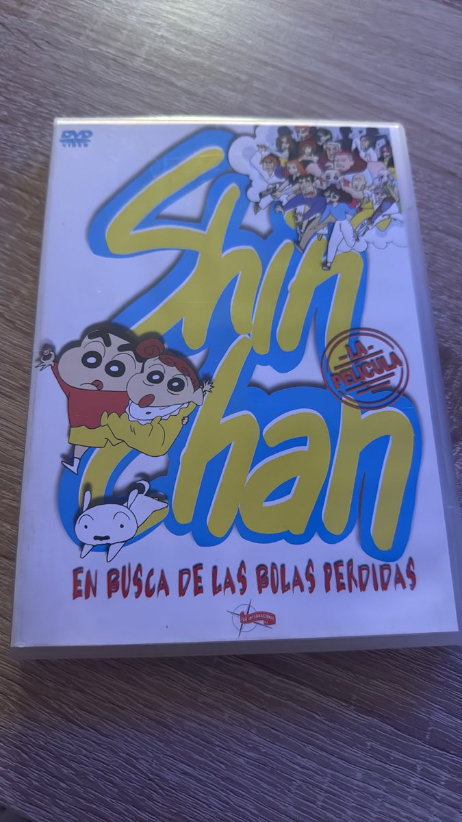 Litto_29's tweet photo. Acabo de encontrar en una caja que tenia por casa, la peli “En busca de las bolas perdidas” de Shin Chan 🤣 https://t.co/Yqy0d5Sfwv
