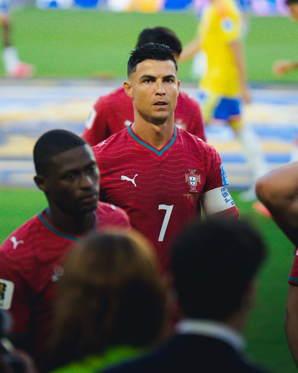 Madeirense1998's tweet photo. RT @CRonaldoNews: 🔙🤩🇵🇹 https://t.co/NyAx09wFH9