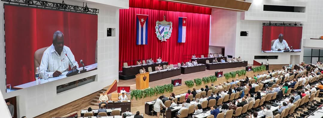 CubaMES's tweet photo. 🇨🇺 Cinco proyectos de ley serán discutidos durante el Séptimo Período Ordinario de Sesiones de la @AsambleaCuba, en su X Legislatura.

🏛 La cita Inicia #hoy miércoles en el Palacio de Convenciones, con participación por videoconferencia desde las provincias.

#CubaLegisla #Cuba https://t.co/YTJoxFmX65