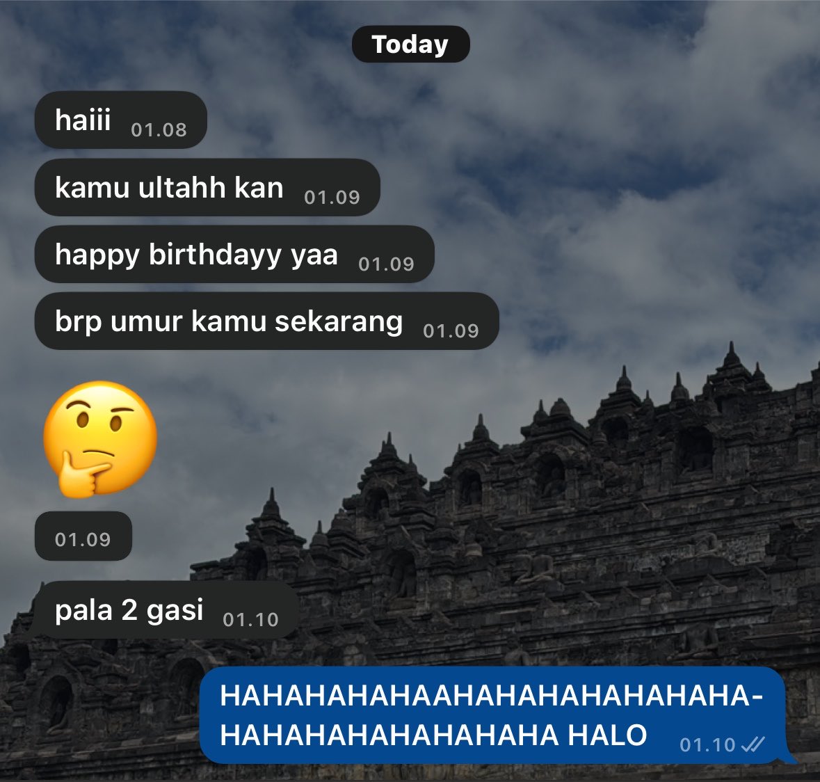 sukafot's tweet photo. mikir coba mikir 😹 dm ig ga dibales EVEN THOUGH tbtb nanyain hal gapenting bnran ga penting, tapi chatku ga di respon SAMA SEKALI #wow streak juga dimatiin NO EXPLANATION terus menghindar as if nothing had happened TERUS NGUCAPIN ULTAH 😹 dan DEGnya aku respon 😹 #tololbanget https://t.co/rO1k9ozNPB