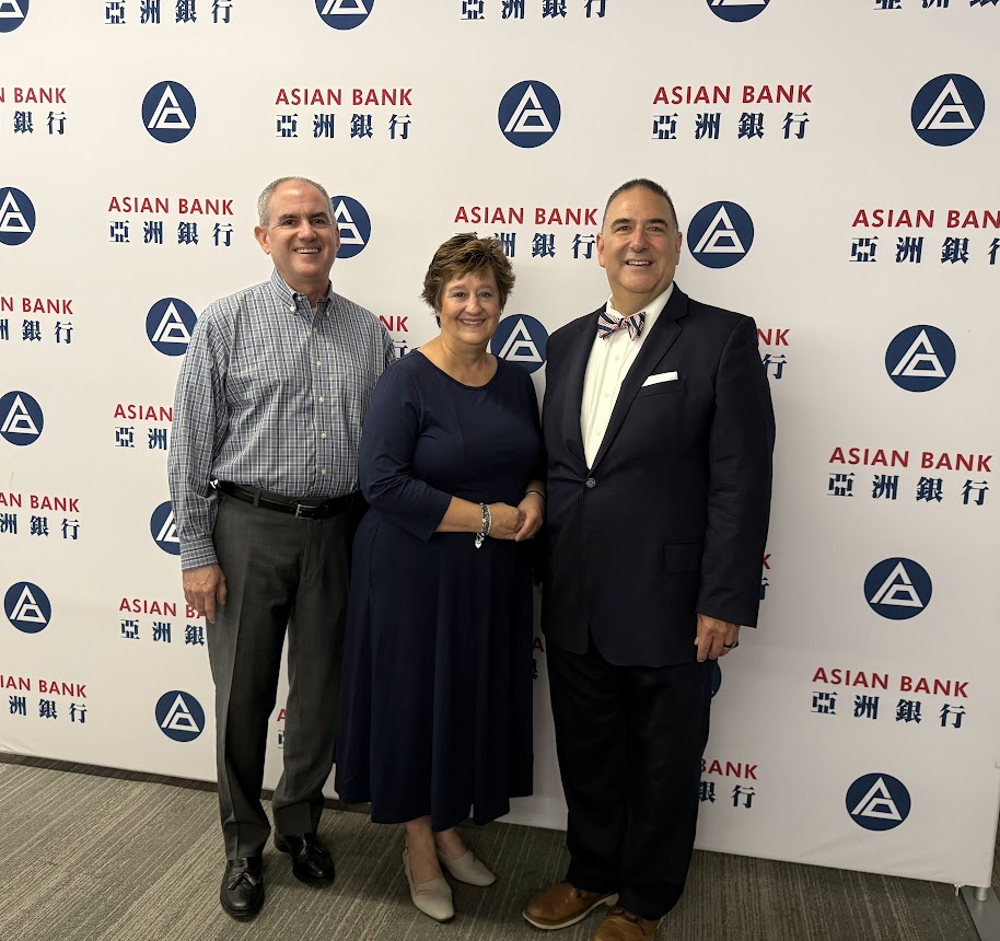 PaCommBankers's tweet photo. More of the @pacommbankers 2026 Summer Community Bank Tour, this time with a visit to Asian Bank with Chief Retail Officer Chris Nardo, and to the team at Fleetwood Bank!

#CommunityBanking #BankLocally https://t.co/mYQ9OeOQ9r