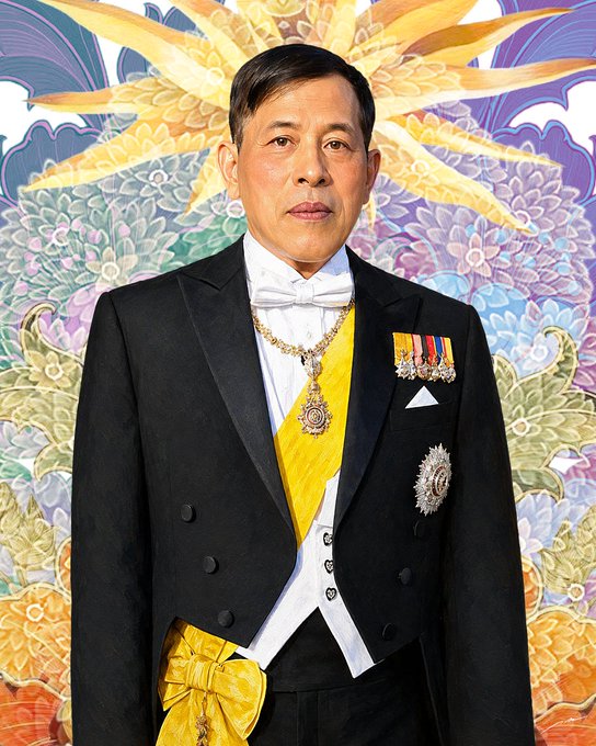SuperSab911's tweet photo. ✌️🇹🇭✌️
Soundtrack Version :
"สรรเสริญพระบารมี"
All moments at Thai Royal Guards parade 2024 https://t.co/48BdcSHz2F