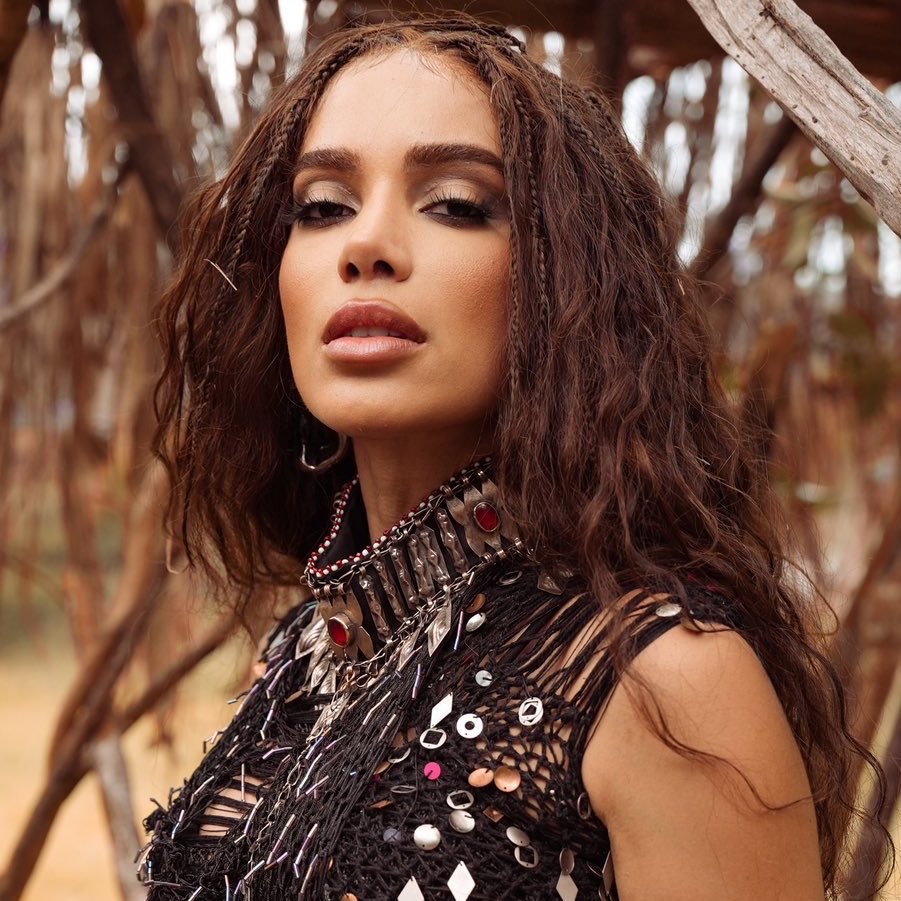 updatecultura's tweet photo. ELA PENSA EM TUDO! A “Vila EQUILIBRIVM” reunirá atividades como meditação, yoga, massagem e numerologia durante a “EQUILIBRIVM TOUR”, de Anitta. https://t.co/ZvHyNtJic4