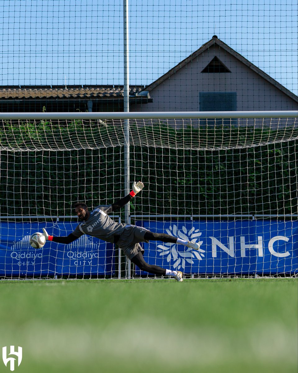 Alhilal_EN's tweet photo. 🧤💙 https://t.co/Eog2G8LI4P