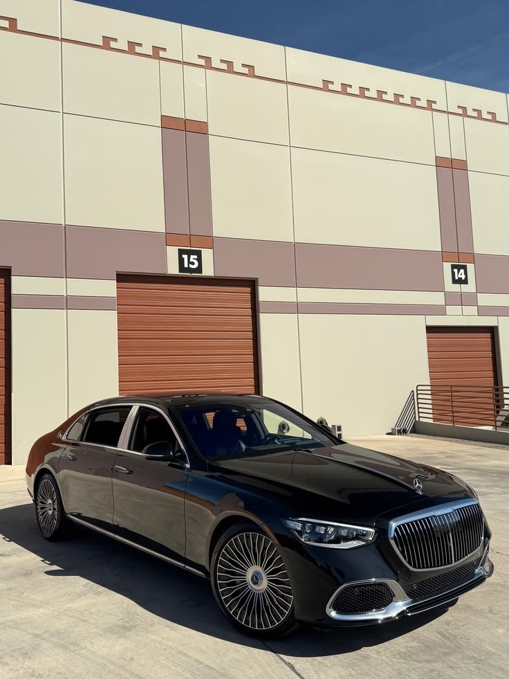 _milleyfr's tweet photo. My dream garage 🥹 https://t.co/bCCPNVjqOz