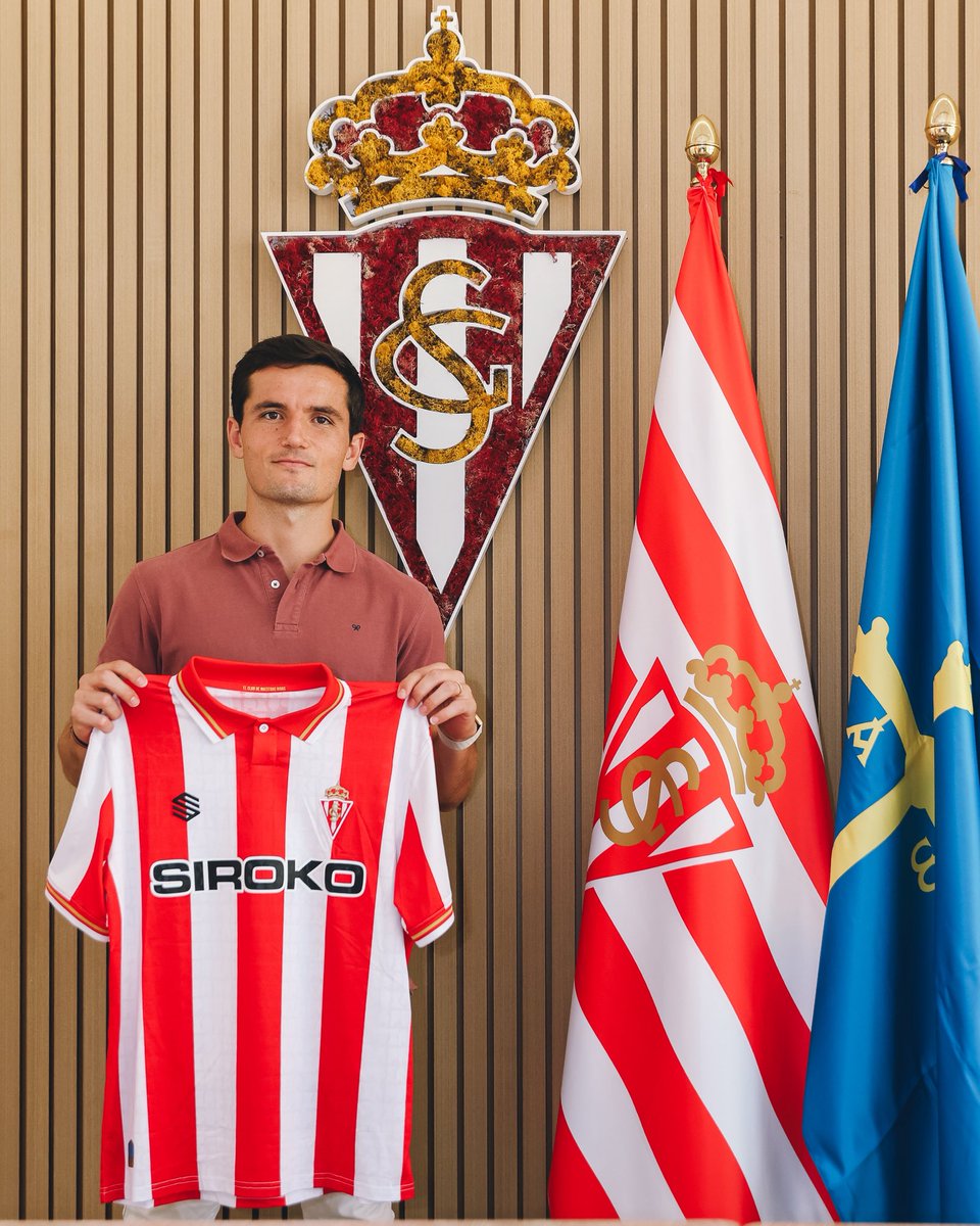 HGuillamon's tweet photo. Sportinguistas, ya estoy aquí 😄
Vamos a disfrutar todos juntos este año. Nos vemos pronto en el Molinón ❤️🤍 @RealSporting https://t.co/5giCEliS4h