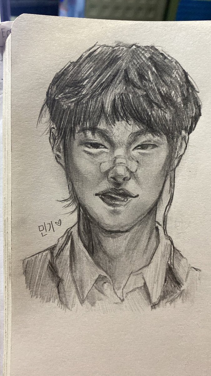 starryfireworks's tweet photo. long time no sketch✍🏻🐣 #에이티즈 #ATEEZ #민기 #MINGI https://t.co/XXGHjl3rjG