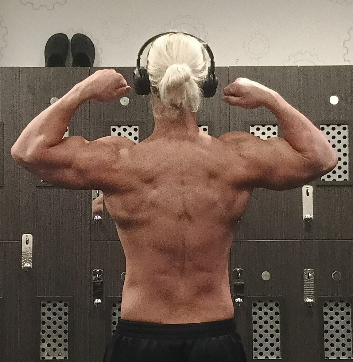 HarleyTMorris's tweet photo. No matter which side you look at, I'm looking good! Ready to step back into the ring for @oldewrestling this Saturday to kick off one hell of a stretch of events coming up! Always remember I'm no show pony, I'm a #stallion! #handsome #reflectionofperfection🪞😏 https://t.co/OnVwD3D3BA