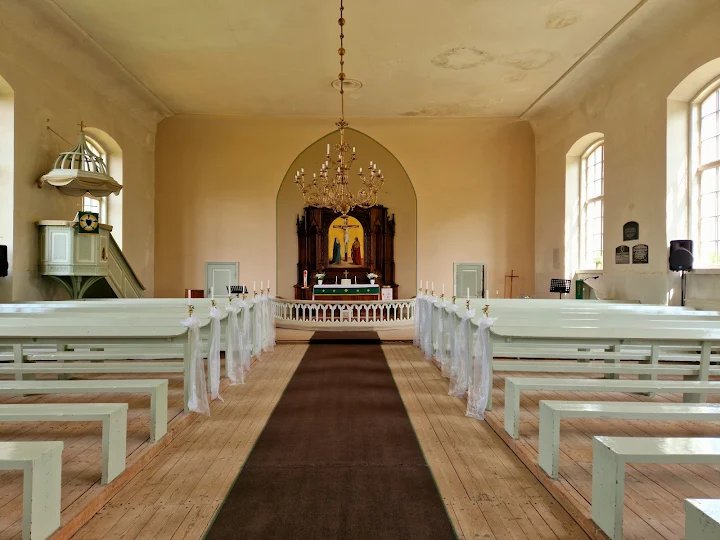 lutheranaes's tweet photo. Sanctuary at Madonas Evangeliski luteriska draudze, Madona, Latvia (LELB) https://t.co/RGf5ziPnGS