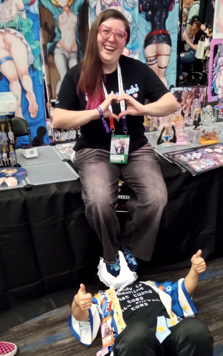 FRZR_r18's tweet photo. YABAI MARKET FEET!!!!!!!!!!! (1/2) https://t.co/uiVEH4mUMT