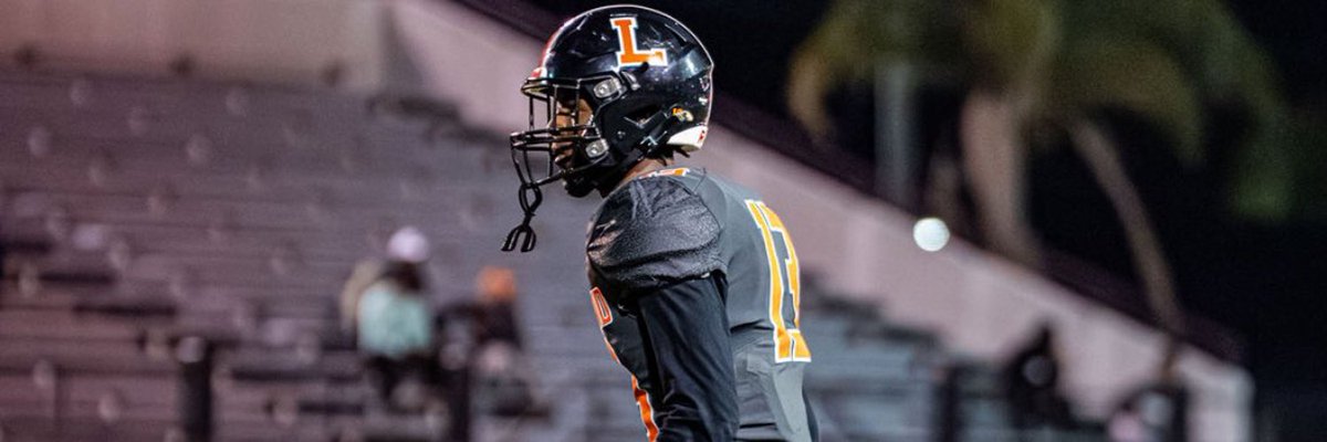 CountyPolk's tweet photo. 🏈Summer DB Rankings🏈 
#PCGridiron *2027 Class*
1. Jordan Young - Lakeland
2. Duce Pugh - Lake Wales
3. Deonte Fielder - Lakeland
4. Ahmaad Watts - Lakeland
5. Quay Herring - Lake Wales https://t.co/rjEXj1jyhD