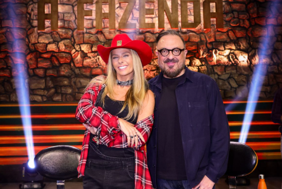 VejoosRealitys's tweet photo. 🚨 AGORA: Depois de 15 anos, a #AFazenda terá programa AO VIVO aos domingos!

A #ProvaDeFogo e outros momentos decisivos serão exibidos ao vivo. A Record também prepara novas dinâmicas para a semana de estreia. 👀🔥

#AFazenda18 https://t.co/EyF3D0EGRW