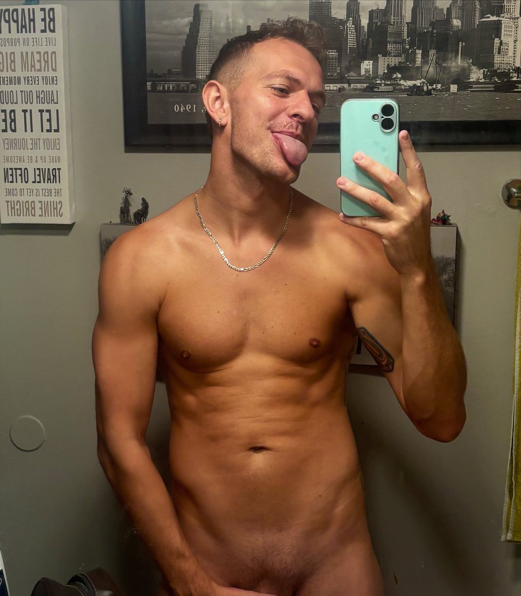 LanceUnlocked's tweet photo. Hi 👋 Say it back. 😌 https://t.co/I9hYvwgZwU