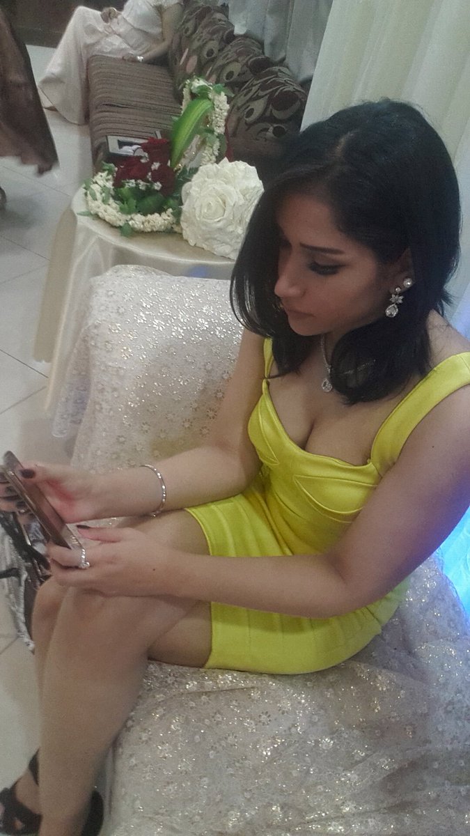 ryana675's tweet photo. انا واختي نبي فحو و و و و و و و ل https://t.co/lWloM6fuG0