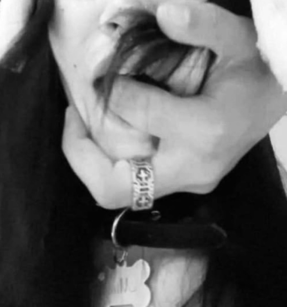 deftonesoffline's tweet photo. hi, i’m bunni ݁ ˖Ი𐑼⋆

- she/her
- 19
-📍

new to nsfw twt :3

₍^. .^₎⟆ - smol, petite, cute emo

hard and soft kinks welcome: i’m a completely submissive, obsessive, brainless eslut. 

♡ or ↻ to be moots

#freeuse #cnc #nsfw #nsfwtwt #agegap #emo #nsfwtwtًً  #submissive https://t.co/25ZLw5oq4j