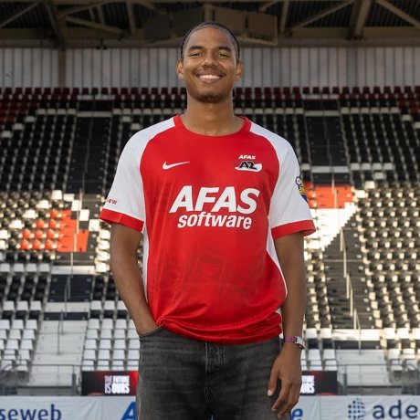 mercatosphera's tweet photo. 🇳🇱 El @AZAlkmaar ha fichado al medio-ofensivo holandés Calvin Stengs (27 | #Feyenoord) como agente libre. Firma por una temporada con opción a otra. https://t.co/SzcraKUKcw