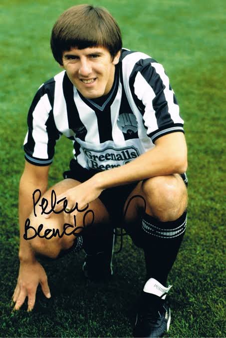 jonmac79's tweet photo. @TavernFootball Peter Beardsley &amp; Lee Clark https://t.co/dMZhSKGJw2