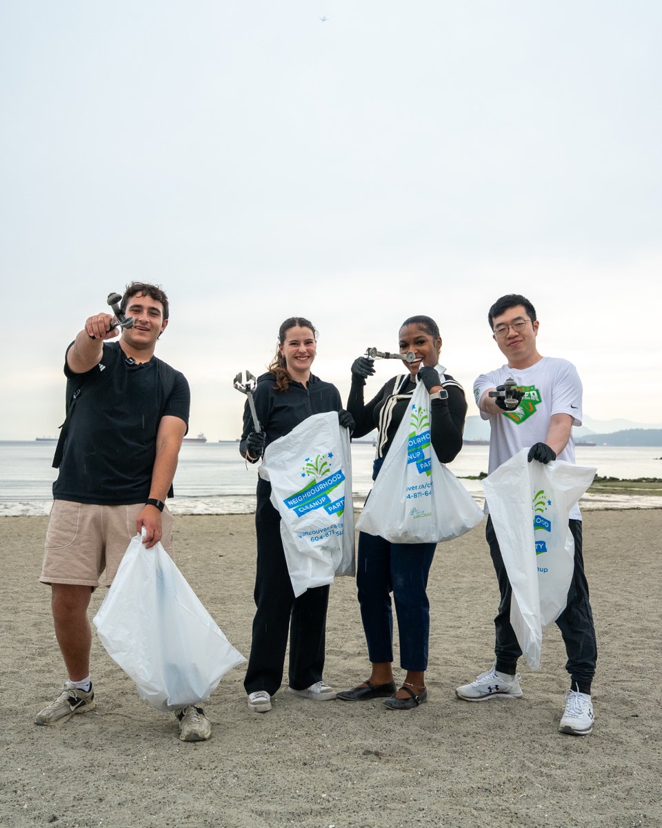 BadgerCharge's tweet photo. At HoneyBadger Charging, we're committed to building a cleaner future, both on and off the road⚡

Our annual beach cleanup is one small way we can give back to the communities we serve while supporting a healthier environment. From removing litter along Vancouver's shoreline to spending time together as a team, it's a reminder that sustainability is about the everyday actions we take, together.

As we continue expanding EV charging across North America, we're proud to support initiatives that help reduce our environmental impact and create greener communities for future generations.

A big thank you to everyone who volunteered their time and helped make a difference.