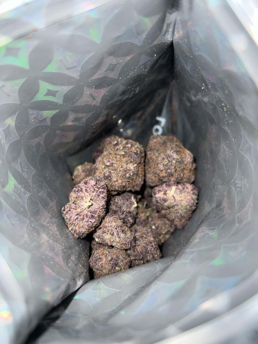 Mrrobot307's tweet photo. 🍒🌴 Tropical Cherry by is bringing loud candy cherry sweetness layered with tropical fruit, citrus, and a smooth gassy finish. Dominant terps: Myrcene, Limonene & Caryophyllene for a flavorful, heavy-hitting smoke. 🔥

👉 https://t.co/SEEJjwT38F
💸 Use code MrRobot at checkout for 10% OFF.

 #cannabisculture #CannabisCommunity #420community #StonerFam  #Terps