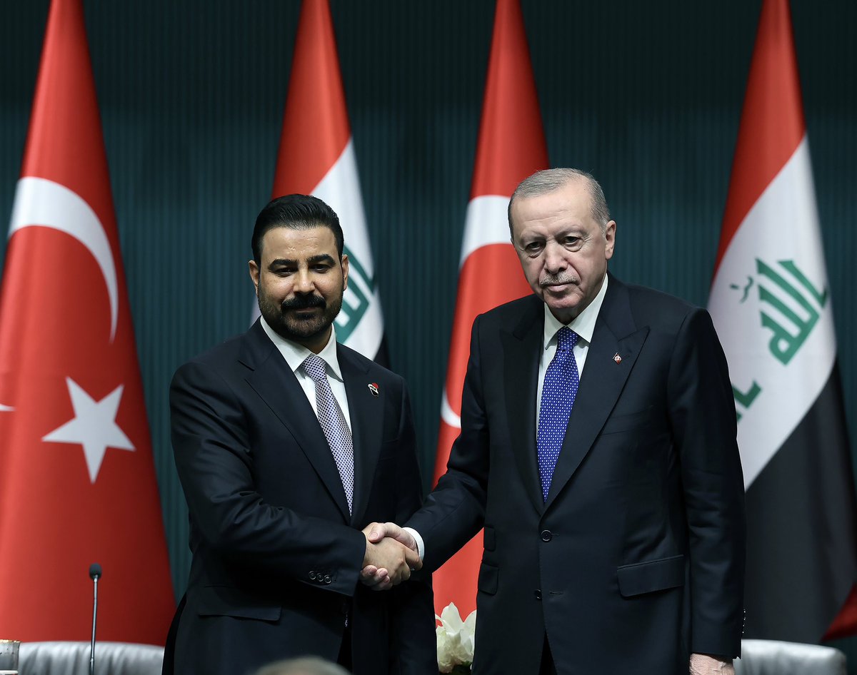 tcbestepe_ar's tweet photo. الرئيس أردوغان: "نبذل جهودا حثيثة ليرتبط اسم منطقتنا بالتنمية والازدهار والسلام والاستقرار"
https://t.co/CHJeGOfXFq https://t.co/CEfQCWxInw