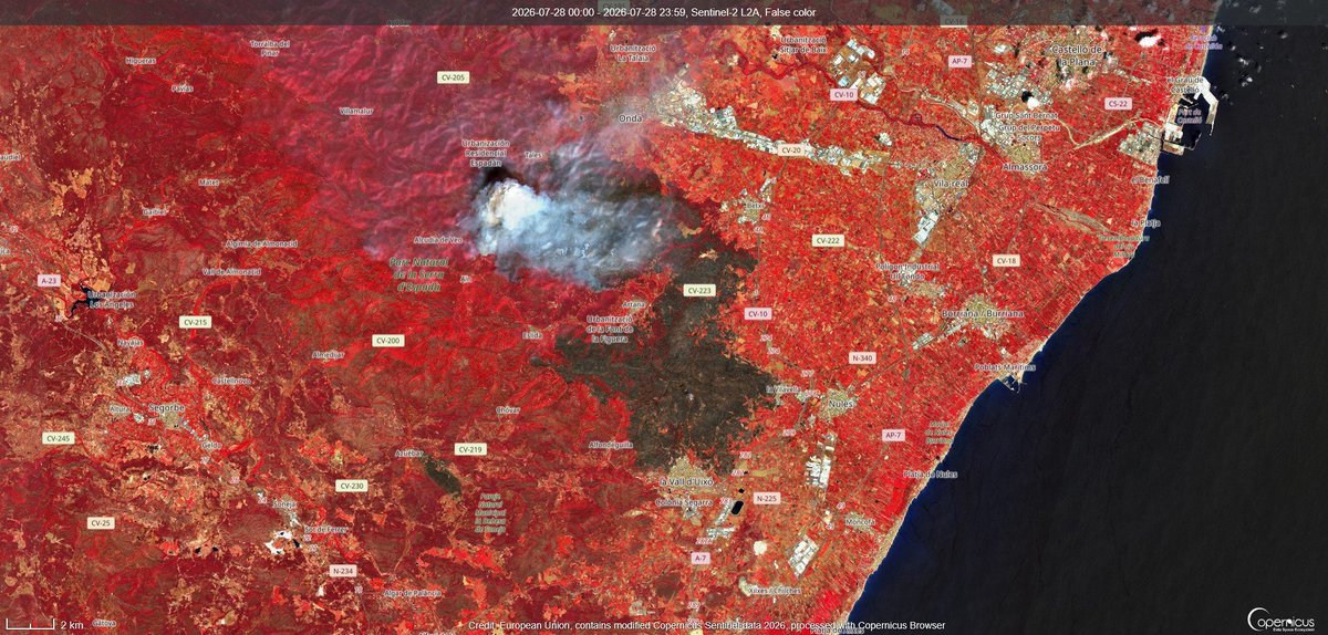 InakiSilveira's tweet photo. El daño hecho a la Sierra de Espadán es enorme. Y esto aún no ha acabado. Pasada del satélite del sistema Copernicus Sentinel-2 hoy.
#IFLaVallDUixó https://t.co/AEQGPYviHj
