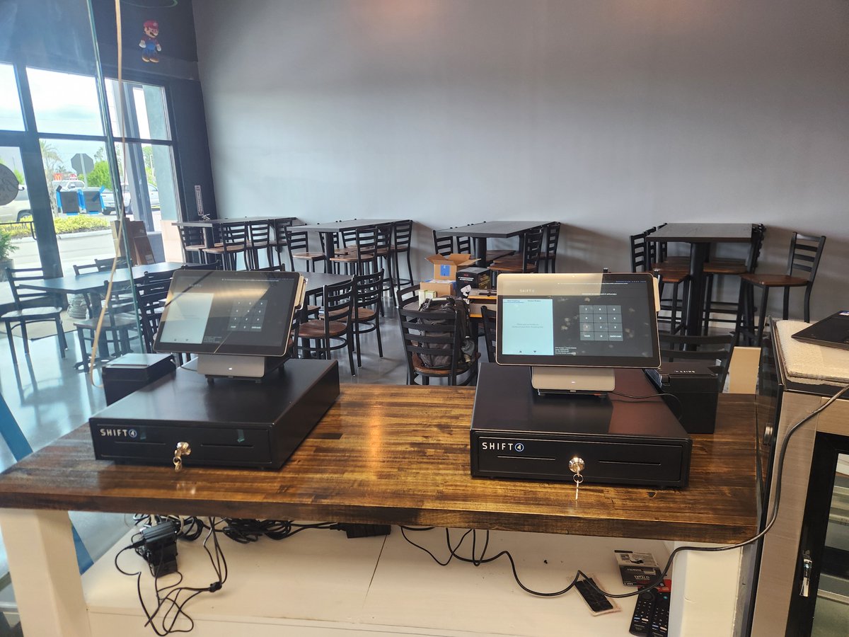 LucoP_Skytab's tweet photo. Let's Welcome THAT NY BAGEL PLACE to the Shift4 Dine family, Today we install the our POS system, the customer should be Live by next Monday, the staff seem to be exited and the owners are Happy @Shift4 #SkyTabPOS https://t.co/kXMPV7S0rq