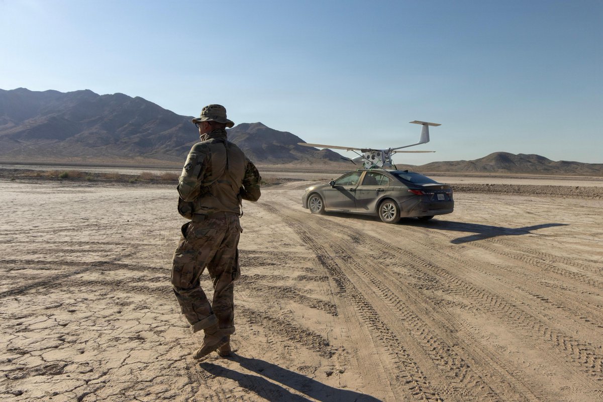 4thInfDiv's tweet photo. Hands-on with tomorrow's tech. During #PCC6, @4thInfDiv Soldiers are at Fort Irwin experimenting with advanced UAS and command systems to build future capabilities. #ArmyModernization #Innovation @USARPAC @I_Corps https://t.co/tijpQRp2g5