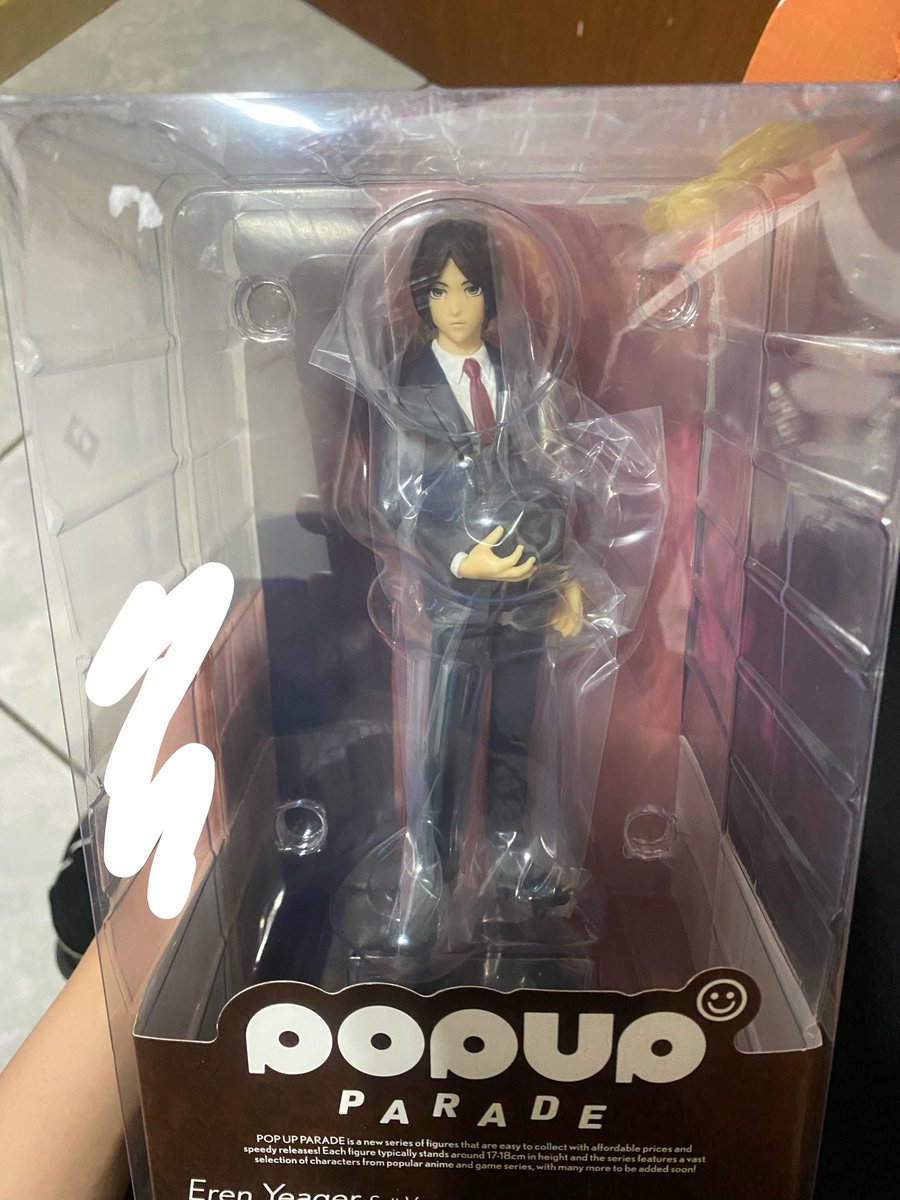 gaxktkmui's tweet photo. Ive been so busy lately so I havent drawn anything for eremika week but look at what finally arrived today im crying hes so adorable 😭 https://t.co/KMafPfeg8S