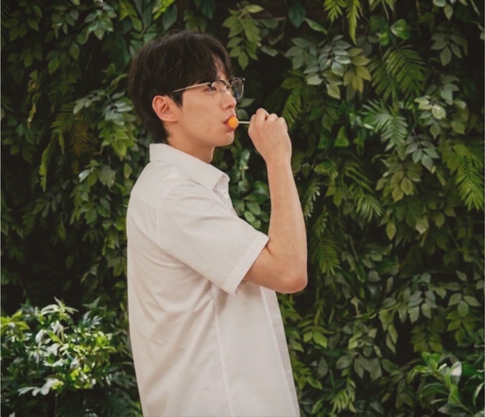 junyoungier's tweet photo. #SEONGTAK: troublemaker &amp; school president https://t.co/fpoDFKaj5k