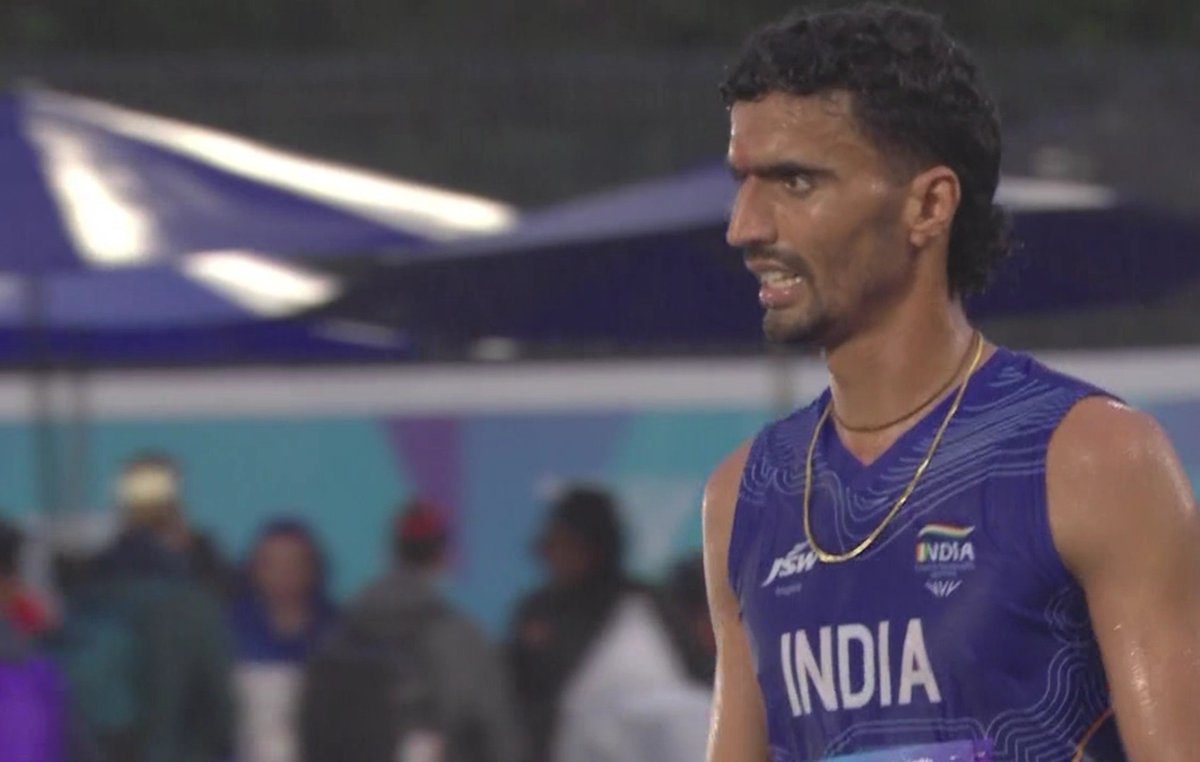 SportsArena1234's tweet photo. SENSATIONAL RUN FROM GULVEER SINGH- 10,000m SILVER AT THE COMMONWEALTH GAMES 🏃‍♂️🔥

Gulveer 'Record Breaker' Singh scripts history as the first 🇮🇳 male athlete to win a Long distance medal at the Commonwealth Games with a 🥈 in 10,000m at the Glasgow games!

27:49.78- career 5th best clocking in rainy conditions. Race of a lifetime from the Army Runner🔥🇮🇳