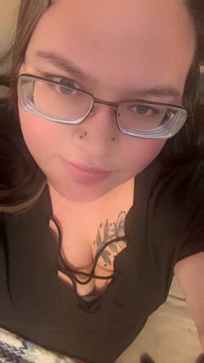 nadiahasfun1's tweet photo. Tell me how you’re going to deal with me when you find out I’ve been with someone else as I crawl into our bed…. https://t.co/8G94kp99Sz