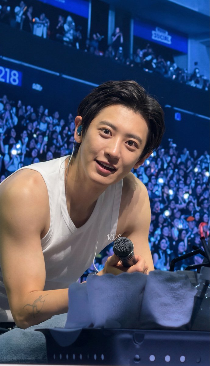 tonpiassl's tweet photo. Those big doe eyes.

#Chanyeol #EXO  #weareoneEXO @weareoneEXO https://t.co/2XU69CDDFl