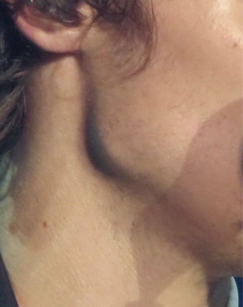 theharrycrave's tweet photo. delicate point of view ⋆.ೃ࿔*:･ https://t.co/zQn7G139wu